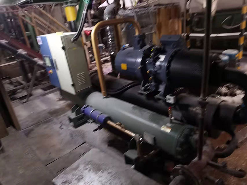 冠盛新材料螺桿冷水機(jī)組項目圖片2