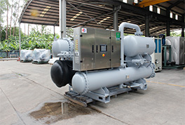 “宏星”牌特色不銹鋼滿液式螺桿冷水機(jī)，滿血防腐buff